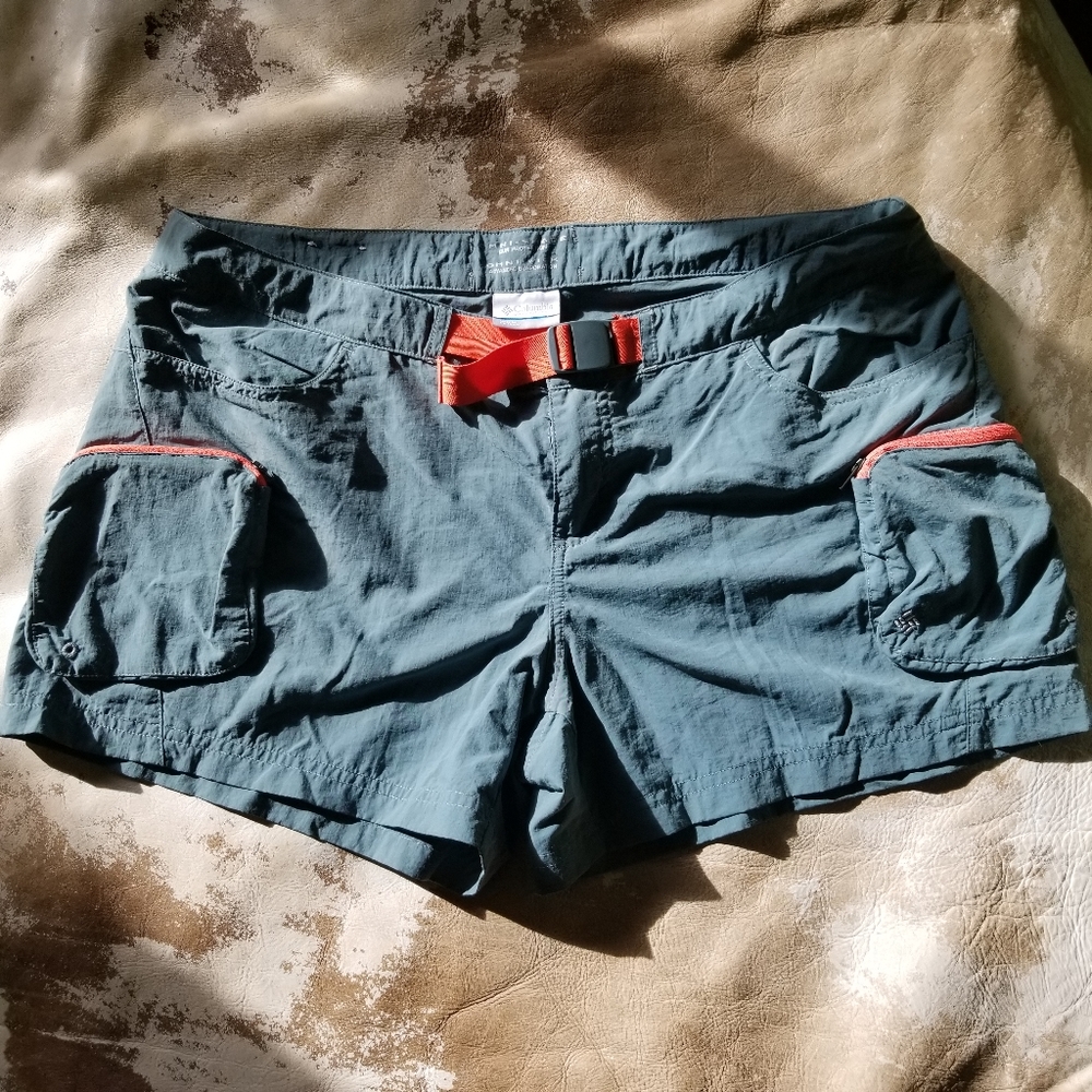Columbia cross on over short